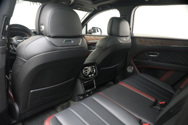 Used 2022 Bentley Bentayga V8 for sale $151,900 at Bentley Greenwich in Greenwich CT 06830 21