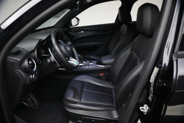 Used 2022 Alfa Romeo Stelvio Sprint for sale $24,900 at Bentley Greenwich in Greenwich CT 06830 14