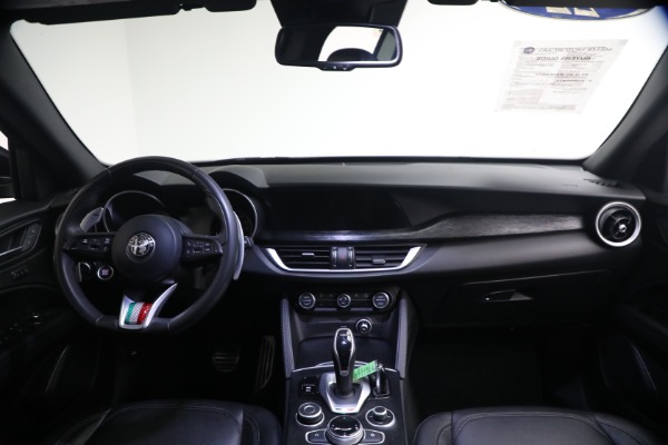 Used 2022 Alfa Romeo Stelvio Sprint for sale $24,900 at Bentley Greenwich in Greenwich CT 06830 22
