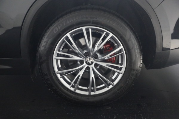 Used 2022 Alfa Romeo Stelvio Sprint for sale $24,900 at Bentley Greenwich in Greenwich CT 06830 23