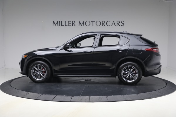 Used 2022 Alfa Romeo Stelvio Sprint for sale $24,900 at Bentley Greenwich in Greenwich CT 06830 3
