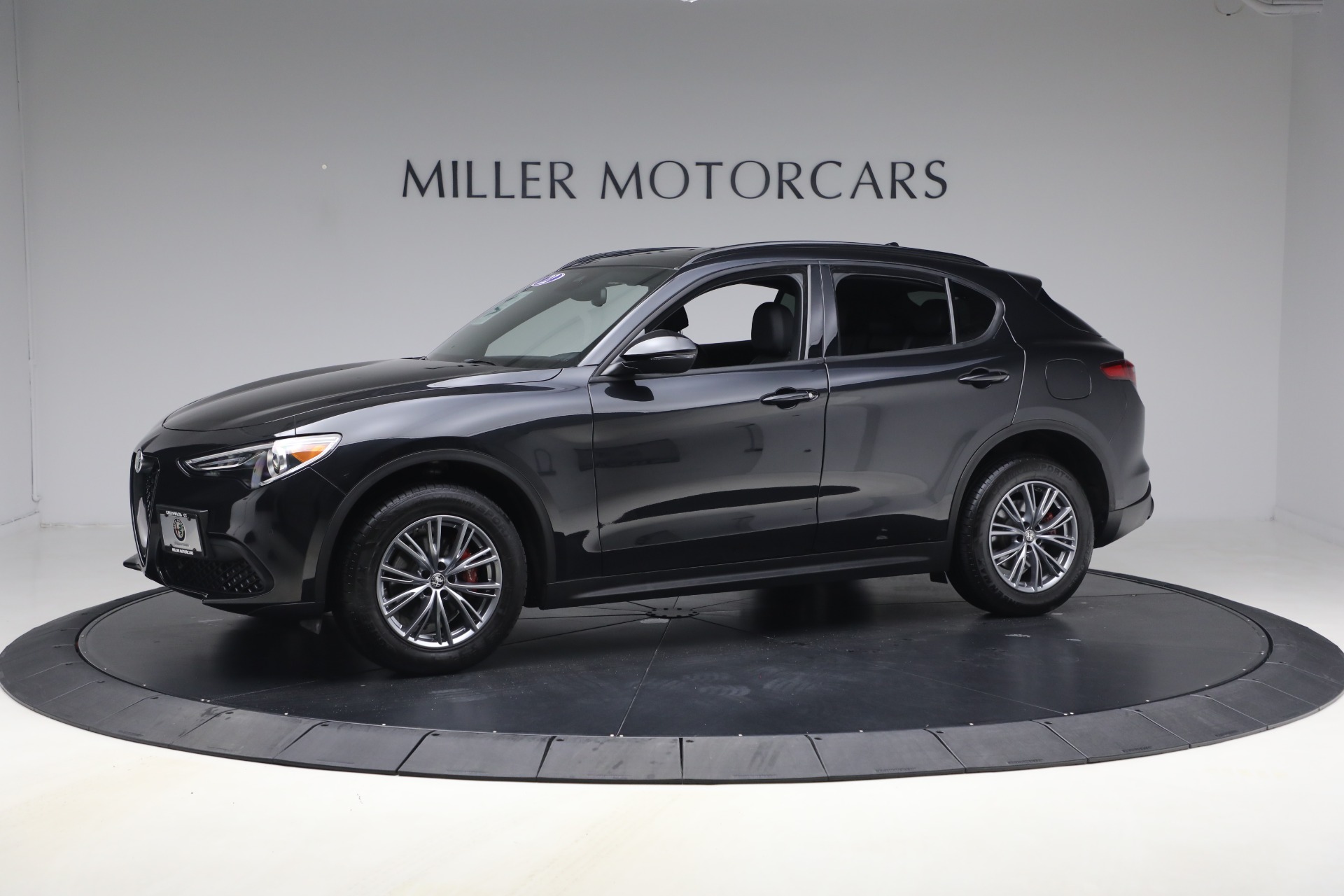 Used 2022 Alfa Romeo Stelvio Sprint for sale $24,900 at Bentley Greenwich in Greenwich CT 06830 1
