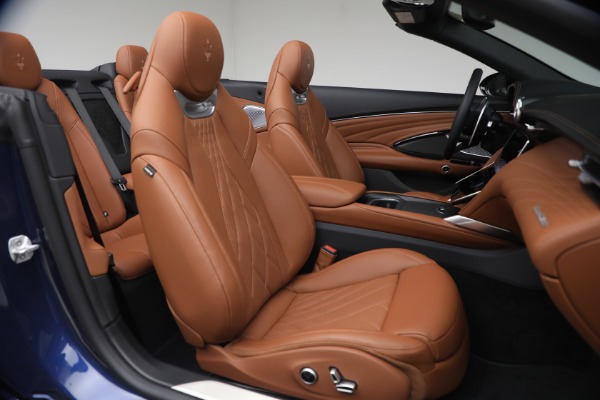 New 2026 Maserati GranCabrio Modena for sale $174,385 at Bentley Greenwich in Greenwich CT 06830 23