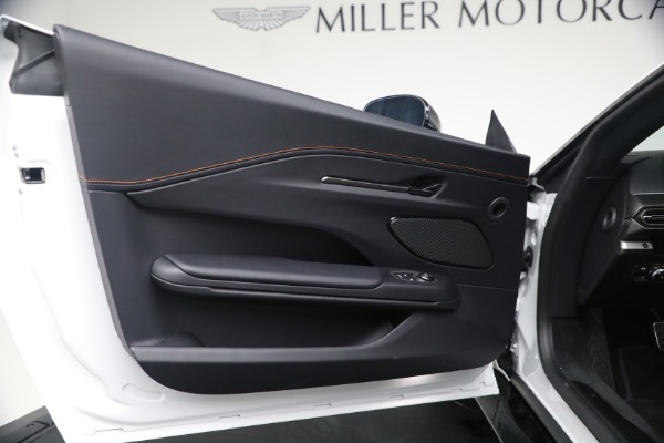 New 2026 Aston Martin Vantage S for sale $251,000 at Bentley Greenwich in Greenwich CT 06830 16