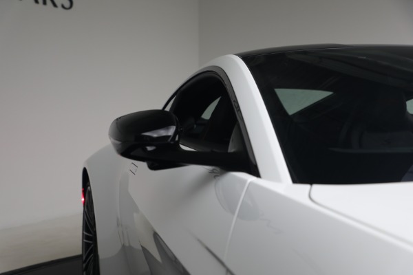 New 2026 Aston Martin Vantage S for sale $251,000 at Bentley Greenwich in Greenwich CT 06830 28