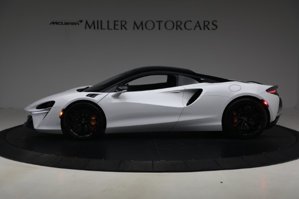Used 2023 McLaren Artura for sale $184,900 at Bentley Greenwich in Greenwich CT 06830 3
