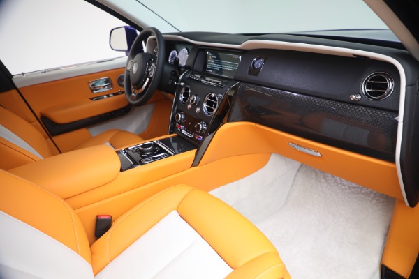 Used 2023 Rolls-Royce Black Badge Cullinan for sale $375,900 at Bentley Greenwich in Greenwich CT 06830 18