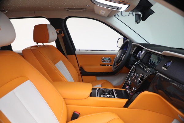 Used 2023 Rolls-Royce Black Badge Cullinan for sale $375,900 at Bentley Greenwich in Greenwich CT 06830 19