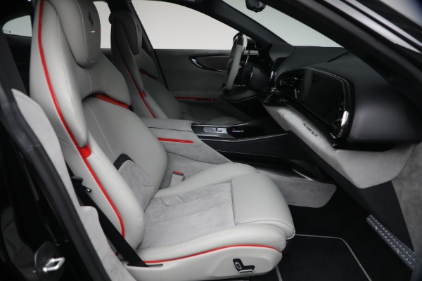 Used 2025 Ferrari Purosangue for sale $599,900 at Bentley Greenwich in Greenwich CT 06830 19