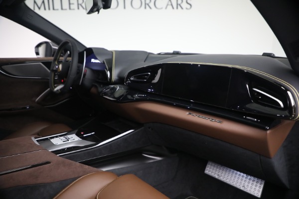 Used 2025 Ferrari Purosangue for sale $534,900 at Bentley Greenwich in Greenwich CT 06830 17
