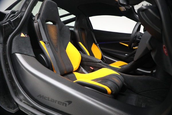 Used 2024 McLaren 750S Performance for sale $328,900 at Bentley Greenwich in Greenwich CT 06830 24