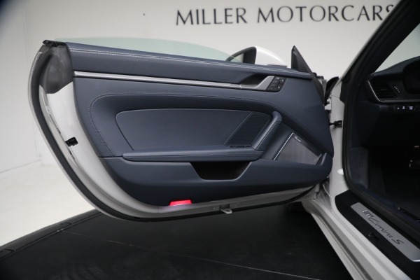 Used 2025 Porsche 911 Carrera S for sale $181,900 at Bentley Greenwich in Greenwich CT 06830 28