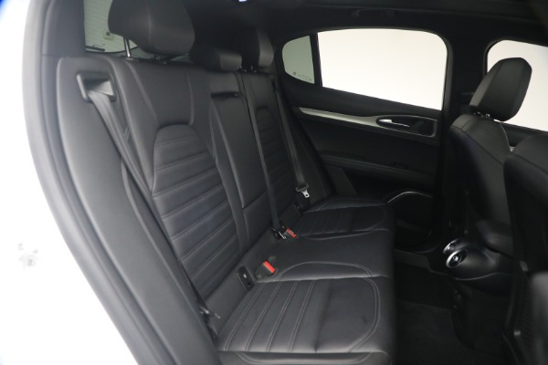 Used 2023 Alfa Romeo Stelvio Veloce for sale $32,900 at Bentley Greenwich in Greenwich CT 06830 19