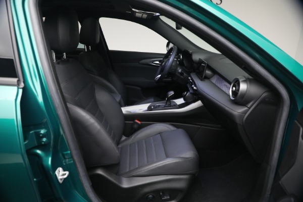 Used 2024 Alfa Romeo Tonale Hybrid Ti for sale $30,900 at Bentley Greenwich in Greenwich CT 06830 14