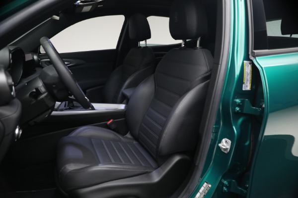 Used 2024 Alfa Romeo Tonale Hybrid Ti for sale $30,900 at Bentley Greenwich in Greenwich CT 06830 15