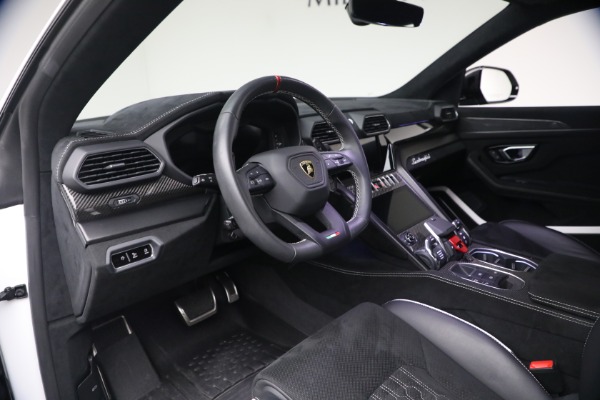 Used 2024 Lamborghini Urus Performante for sale $289,900 at Bentley Greenwich in Greenwich CT 06830 18