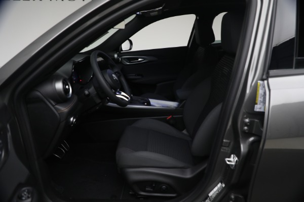 New 2026 Alfa Romeo Tonale Sprint for sale $44,440 at Bentley Greenwich in Greenwich CT 06830 13