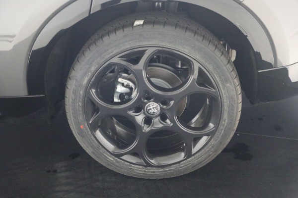 New 2026 Alfa Romeo Tonale Sprint for sale $44,440 at Bentley Greenwich in Greenwich CT 06830 23