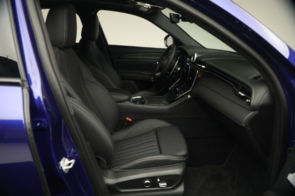 New 2026 Maserati Grecale Modena V6 for sale $92,055 at Bentley Greenwich in Greenwich CT 06830 16