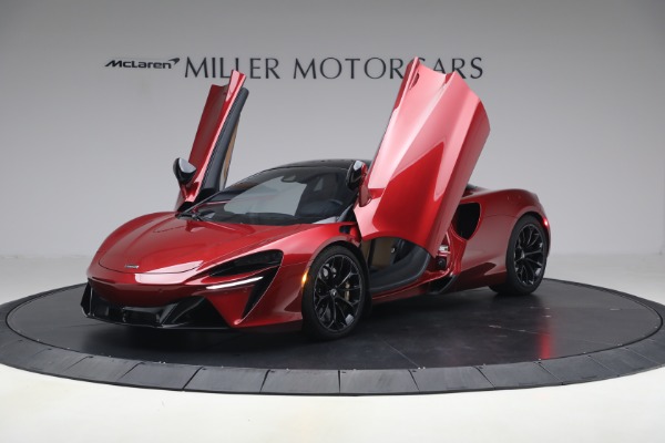 Used 2024 McLaren Artura TechLux for sale $182,900 at Bentley Greenwich in Greenwich CT 06830 14