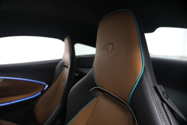 Used 2024 McLaren Artura TechLux for sale $182,900 at Bentley Greenwich in Greenwich CT 06830 27