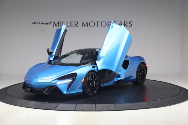 Used 2024 McLaren Artura Performance for sale $182,900 at Bentley Greenwich in Greenwich CT 06830 14