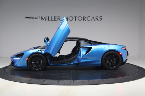Used 2024 McLaren Artura Performance for sale $182,900 at Bentley Greenwich in Greenwich CT 06830 15