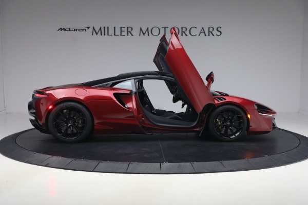 Used 2023 McLaren Artura Performance for sale $179,900 at Bentley Greenwich in Greenwich CT 06830 18
