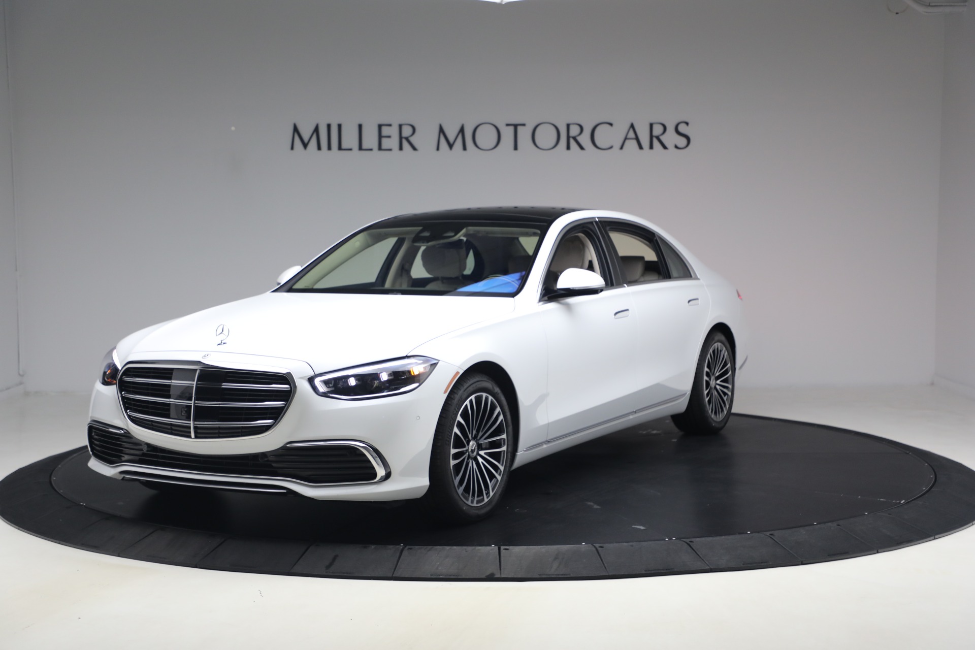 Used 2026 Mercedes-Benz S-Class S 580 4MATIC for sale $125,900 at Bentley Greenwich in Greenwich CT 06830 1