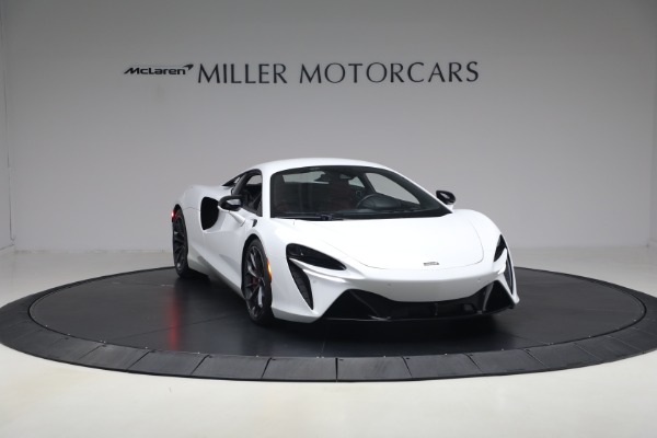 Used 2023 McLaren Artura TechLux for sale $164,900 at Bentley Greenwich in Greenwich CT 06830 11