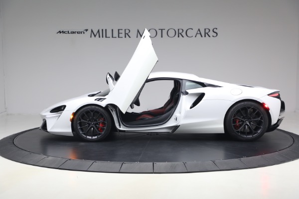 Used 2023 McLaren Artura TechLux for sale $164,900 at Bentley Greenwich in Greenwich CT 06830 15