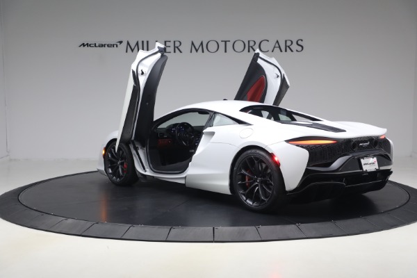 Used 2023 McLaren Artura TechLux for sale $164,900 at Bentley Greenwich in Greenwich CT 06830 16