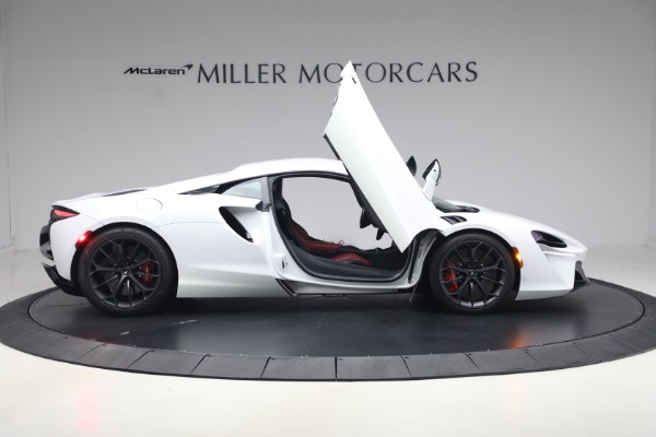 Used 2023 McLaren Artura TechLux for sale $164,900 at Bentley Greenwich in Greenwich CT 06830 18
