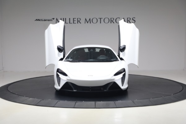 Used 2023 McLaren Artura TechLux for sale $164,900 at Bentley Greenwich in Greenwich CT 06830 21