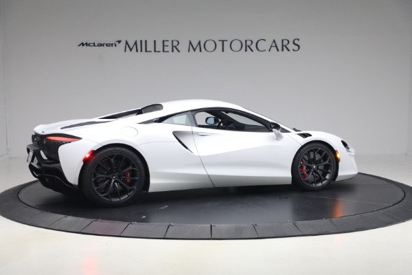 Used 2023 McLaren Artura TechLux for sale $164,900 at Bentley Greenwich in Greenwich CT 06830 8