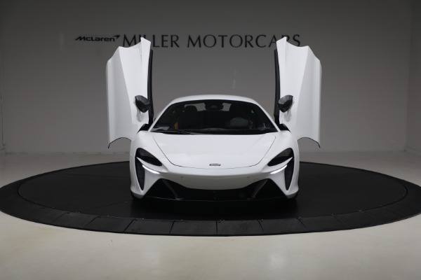 Used 2023 McLaren Artura Performance for sale $164,900 at Bentley Greenwich in Greenwich CT 06830 21