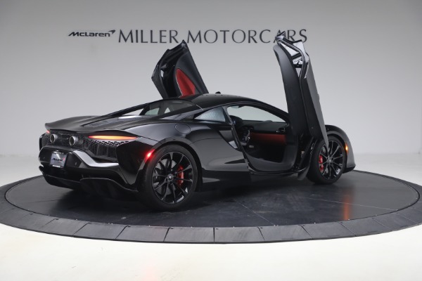 Used 2024 McLaren Artura TechLux for sale Call for price at Bentley Greenwich in Greenwich CT 06830 18