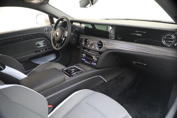Used 2026 Rolls-Royce Spectre for sale $405,900 at Bentley Greenwich in Greenwich CT 06830 18