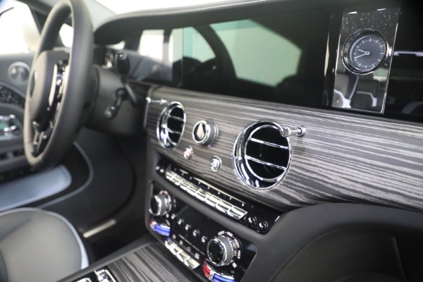 Used 2026 Rolls-Royce Spectre for sale $405,900 at Bentley Greenwich in Greenwich CT 06830 28