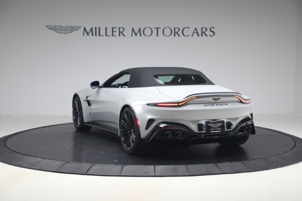 New 2026 Aston Martin Vantage S Roadster for sale $261,400 at Bentley Greenwich in Greenwich CT 06830 17