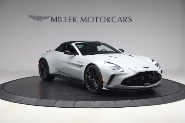 New 2026 Aston Martin Vantage S Roadster for sale $261,400 at Bentley Greenwich in Greenwich CT 06830 23