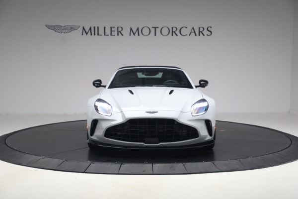 New 2026 Aston Martin Vantage S Roadster for sale $261,400 at Bentley Greenwich in Greenwich CT 06830 24