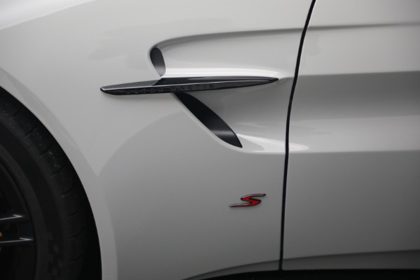 New 2026 Aston Martin Vantage S Roadster for sale $261,400 at Bentley Greenwich in Greenwich CT 06830 27