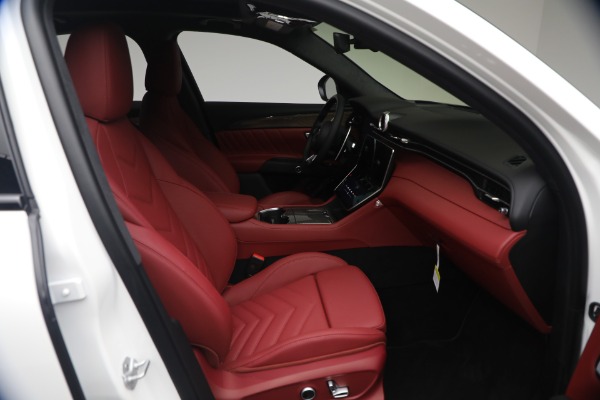 New 2026 Maserati Grecale Modena V6 for sale $99,195 at Bentley Greenwich in Greenwich CT 06830 16