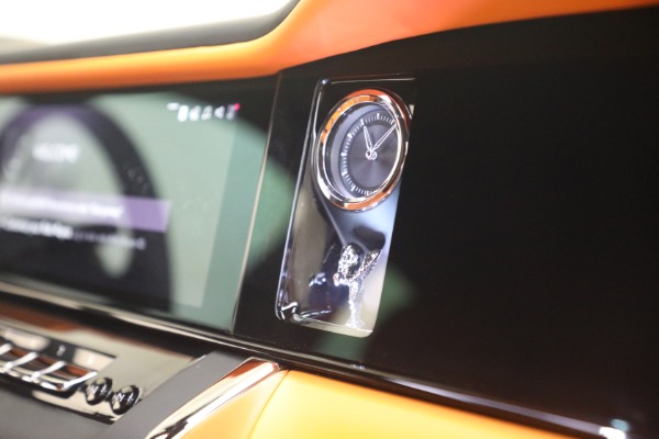 New 2026 Rolls-Royce Cullinan for sale $414,900 at Bentley Greenwich in Greenwich CT 06830 28