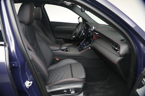 New 2026 Maserati Grecale Modena V6 for sale $100,905 at Bentley Greenwich in Greenwich CT 06830 14