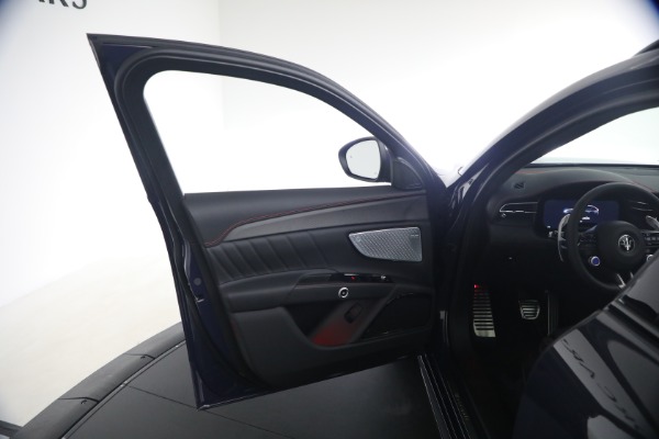 New 2026 Maserati Grecale Modena V6 for sale $100,905 at Bentley Greenwich in Greenwich CT 06830 23