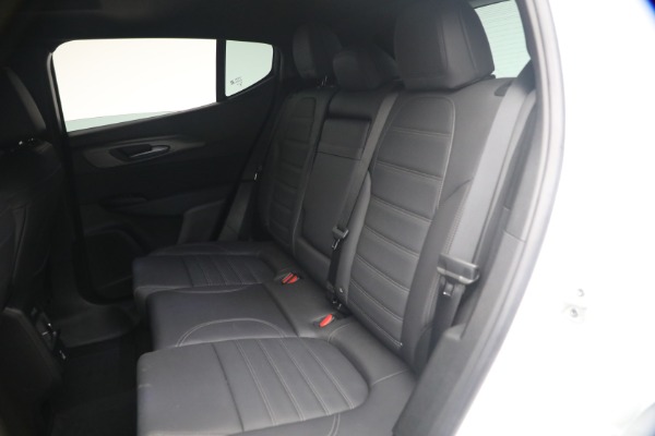 Used 2024 Alfa Romeo Tonale Hybrid Ti for sale $28,900 at Bentley Greenwich in Greenwich CT 06830 19