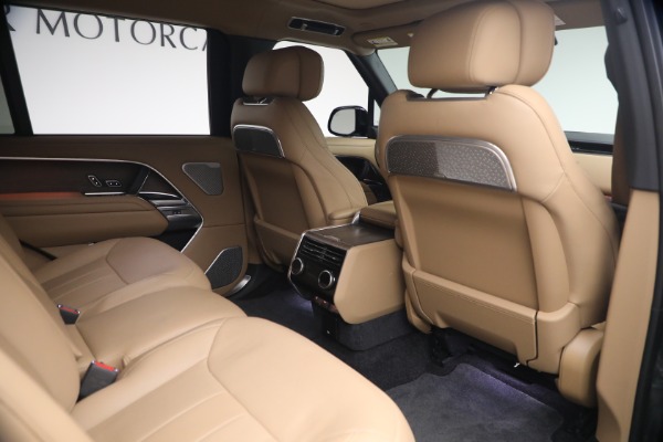 Used 2025 Land Rover Range Rover P530 Autobiography LWB for sale $153,900 at Bentley Greenwich in Greenwich CT 06830 23