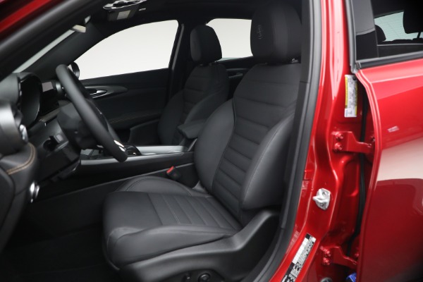 New 2026 Alfa Romeo Tonale Sprint for sale $46,935 at Bentley Greenwich in Greenwich CT 06830 15